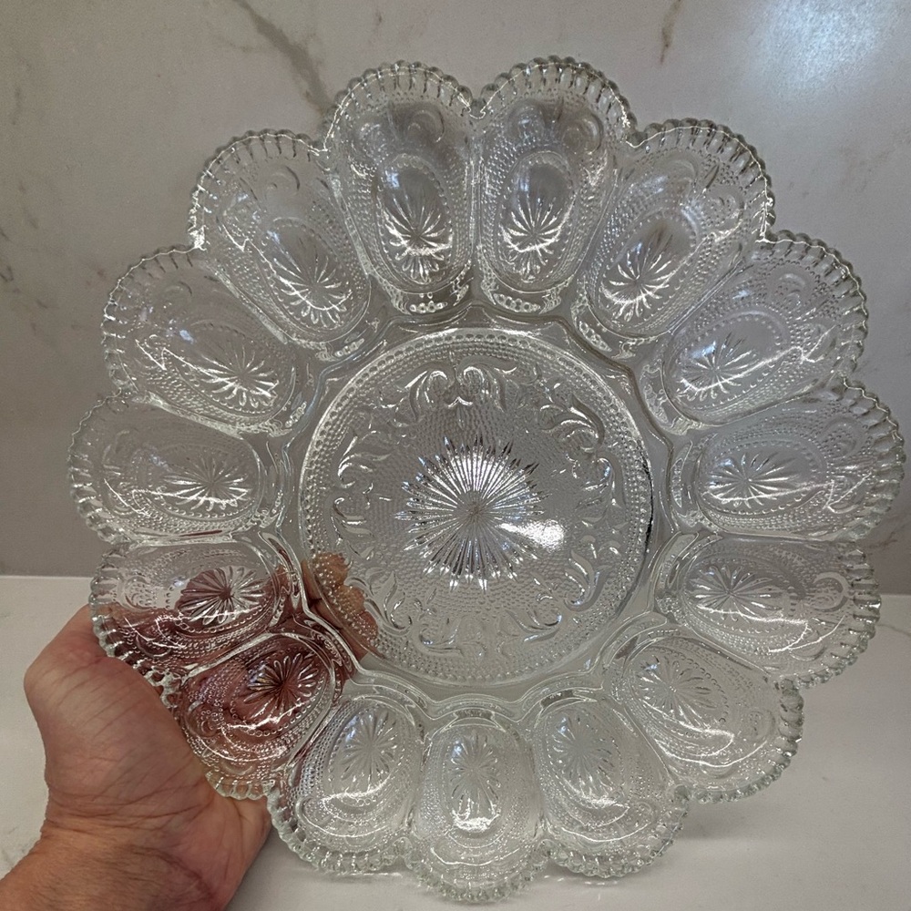 Vintage LE Smith Clear Cut Glass Round Deviled Egg Oyster Plate Platter Easter